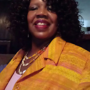 Meet your Posher, Latisha